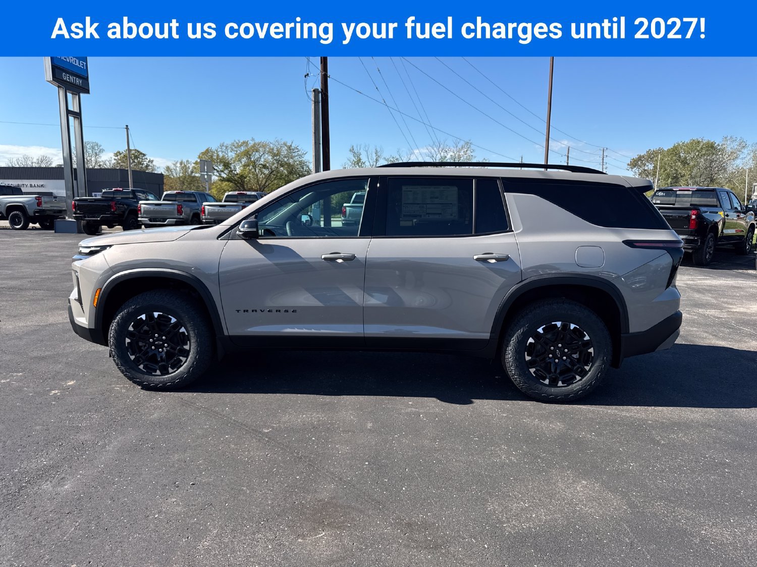 New 2027 Chevrolet Traverse Z71 w/ Driver Confidence Package AWD/4WD image 2