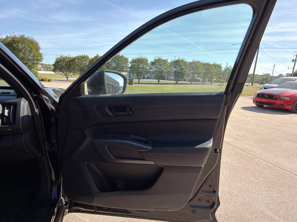 Certified 2023 Nissan Pathfinder Rock Creek image 16