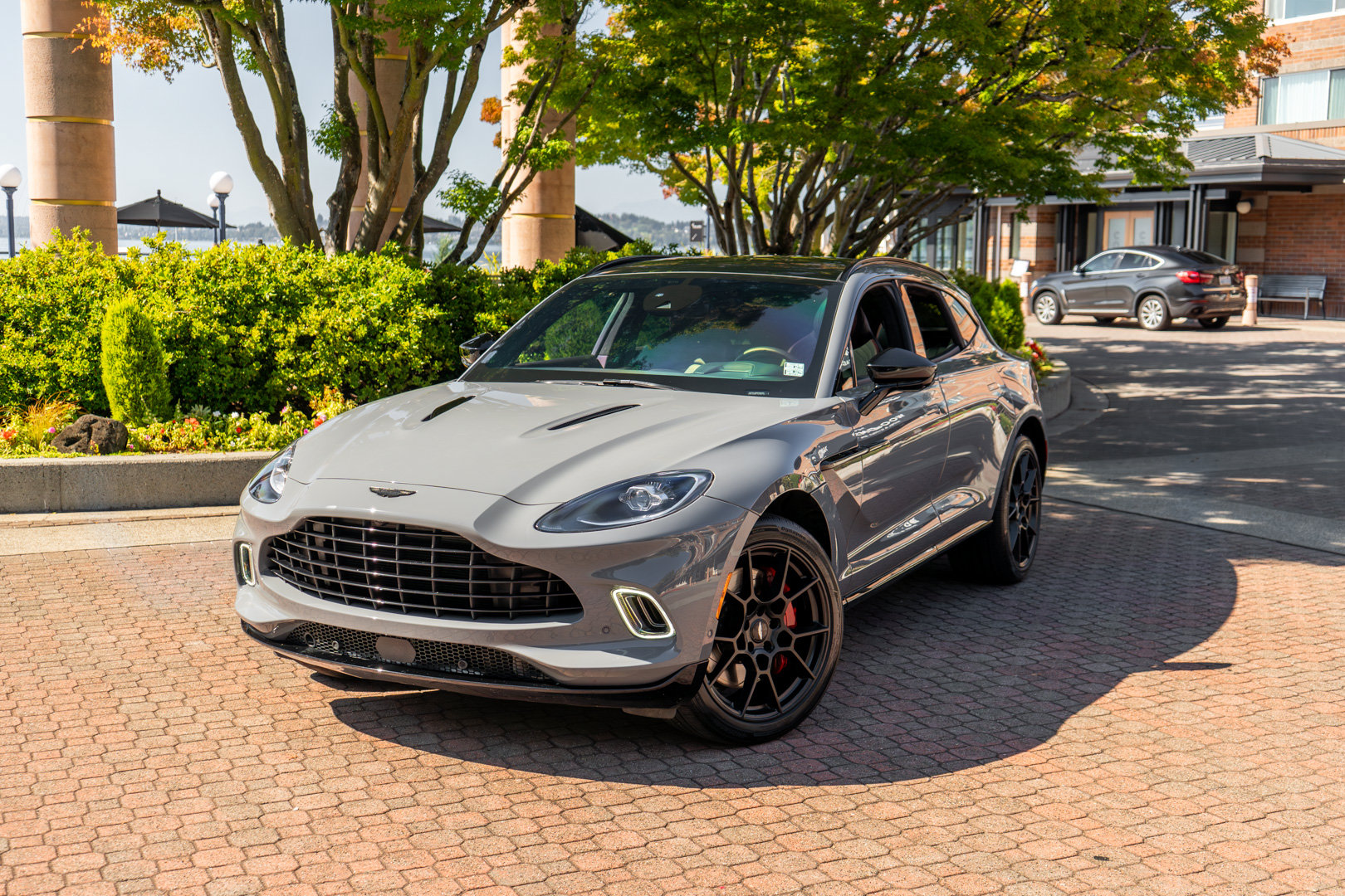 Used 2022 Aston Martin DBX AWD/4WD image 42