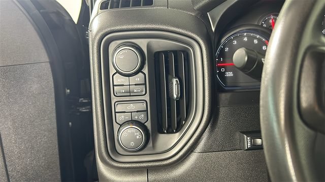 Used 2021 Chevrolet Silverado 1500 Custom AWD/4WD image 19