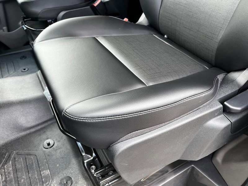 New 2025 Ford Transit 250 148 Medium Roof w/ Load Area Protection Package image 5