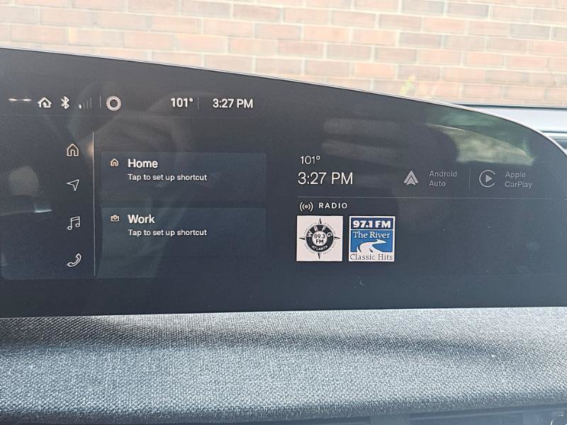 Used 2024 Lucid Air Pure RWD image 2
