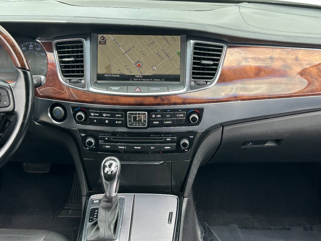 Used 2015 Hyundai Equus Signature RWD image 17