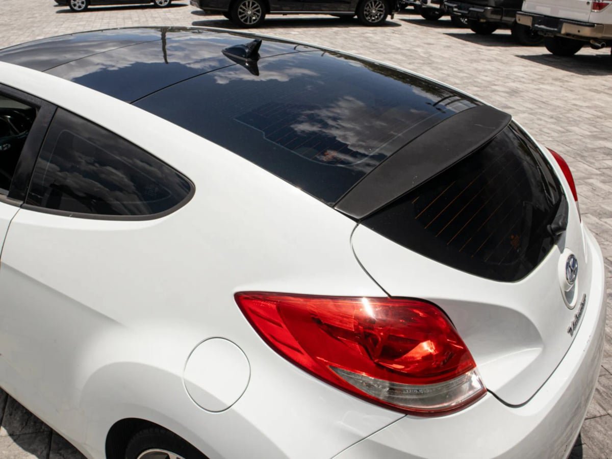 Used 2013 Hyundai Veloster w/ Style Pkg FWD image 12