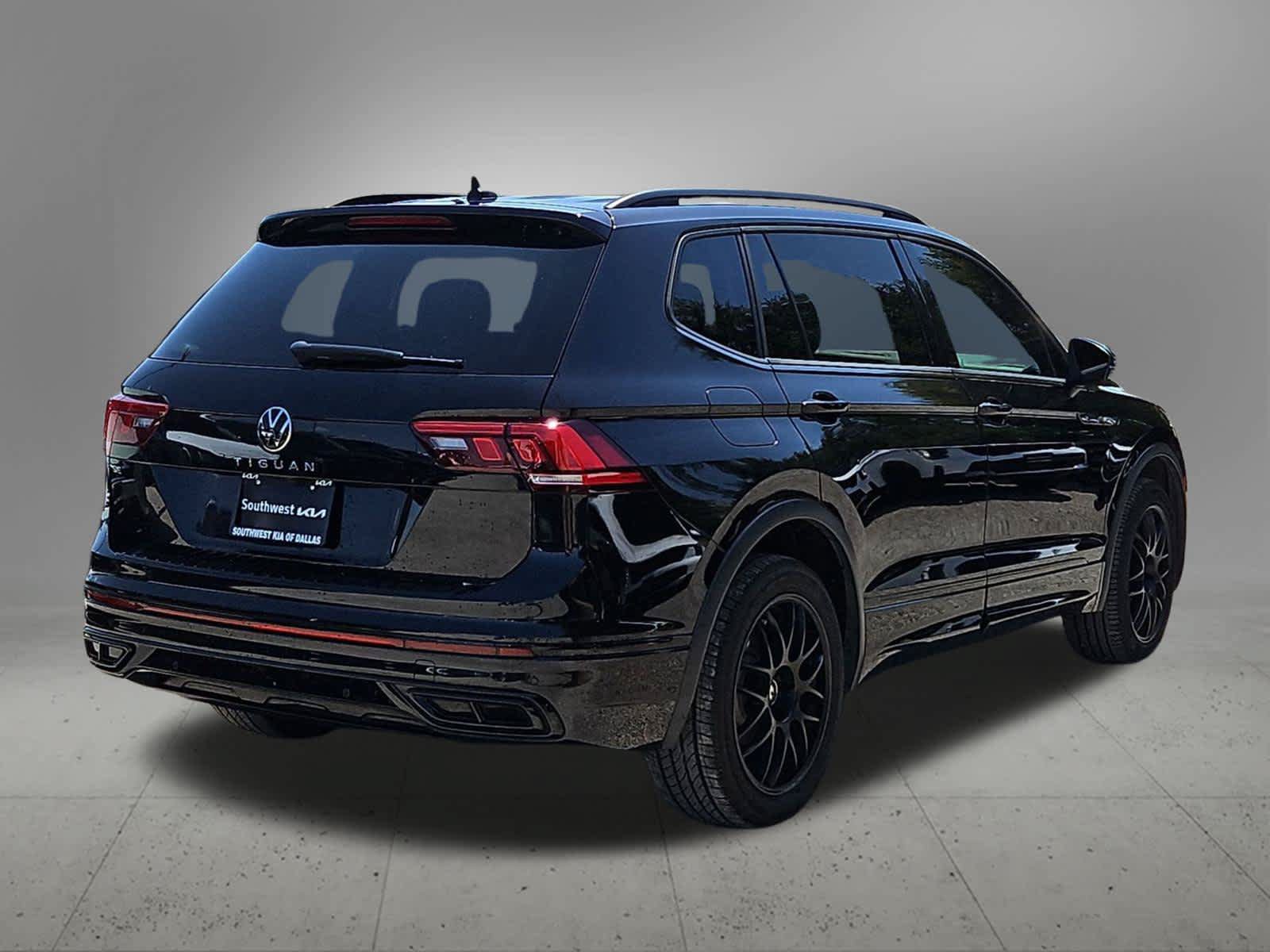 Used 2023 Volkswagen Tiguan SE R-Line FWD image 5