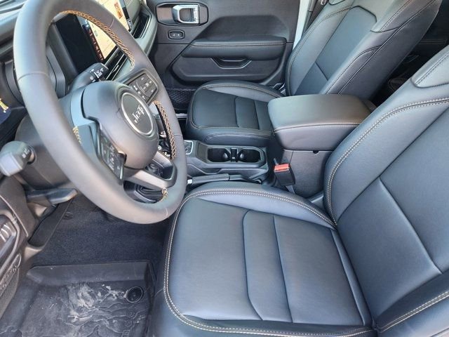 Used 2025 Jeep Gladiator Sport image 4
