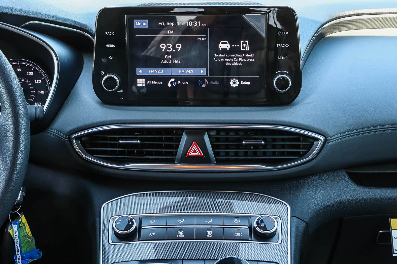 Used 2023 Hyundai Santa Fe SE FWD image 18