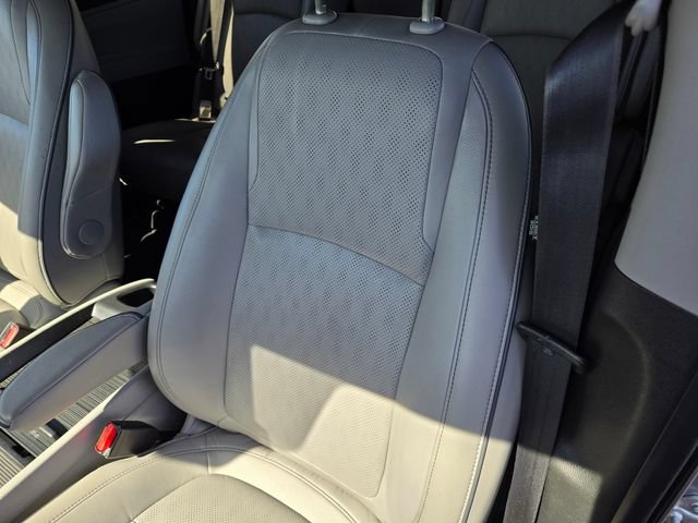 Used 2021 Honda Odyssey Elite image 15
