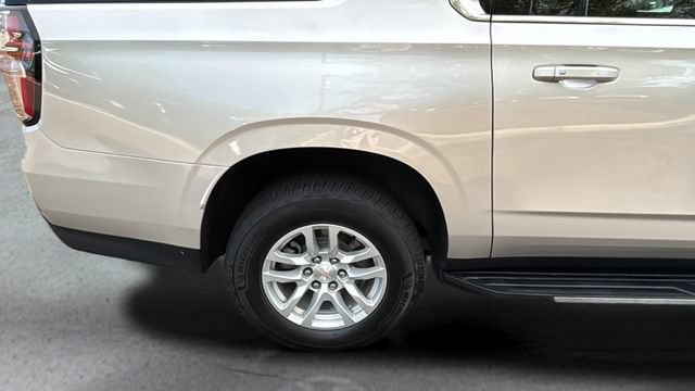 Used 2023 Chevrolet Suburban LT RWD image 39