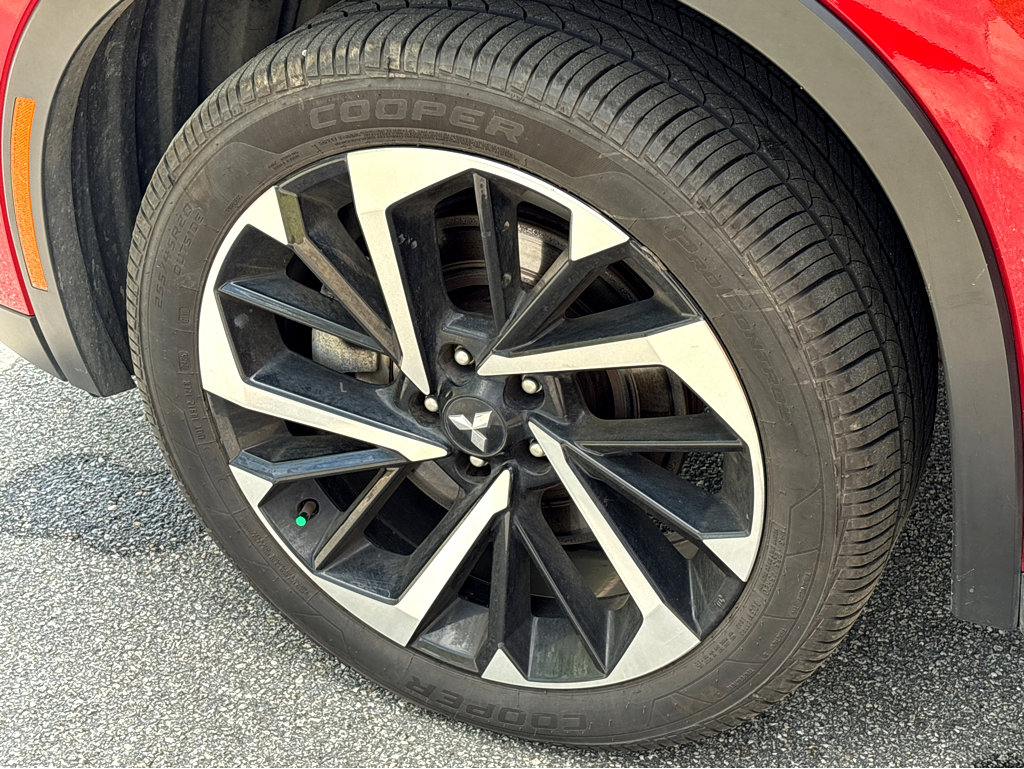 Used 2024 Mitsubishi Outlander SE image 22