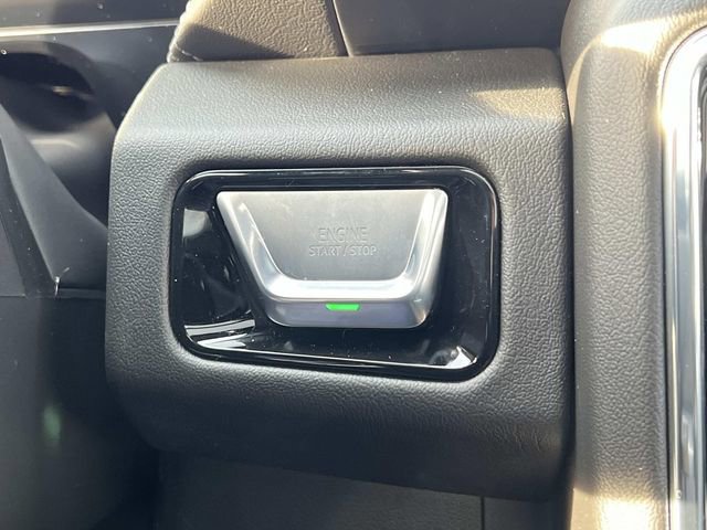 New 2026 GMC Yukon Denali w/ Sun & Power Step Package image 27