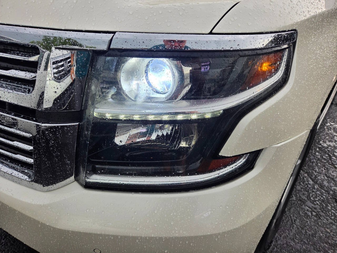 Used 2015 Chevrolet Tahoe LTZ AWD/4WD image 9