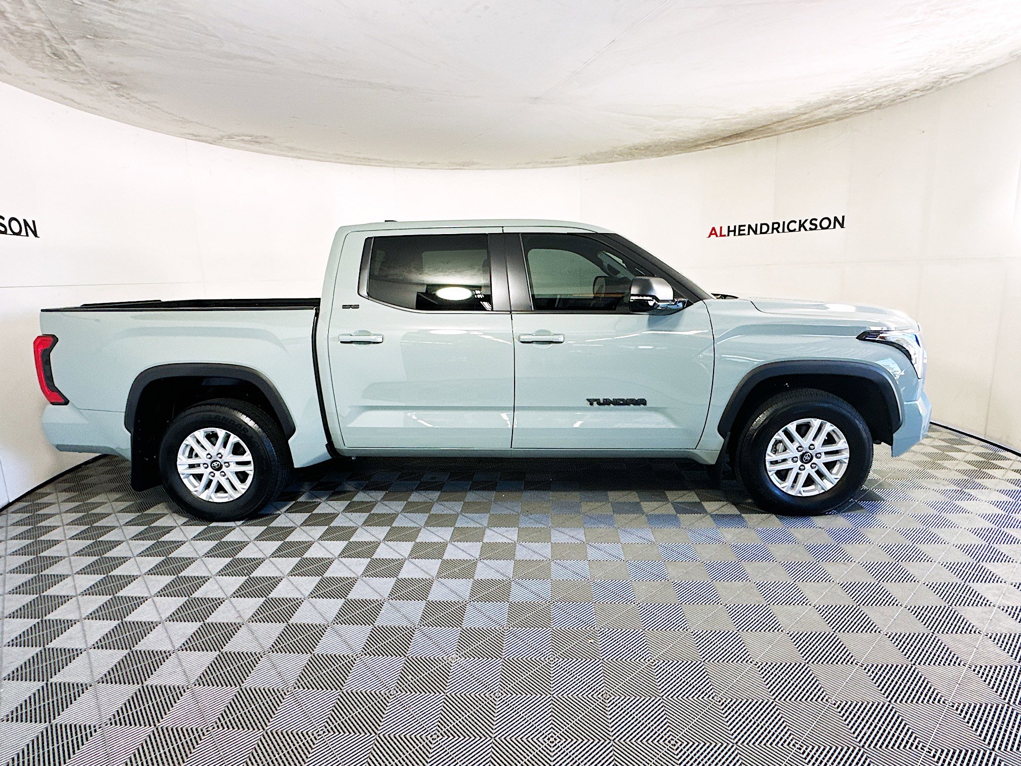 Used 2025 Toyota Tundra SR5 video 2
