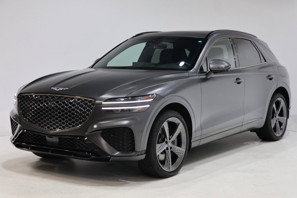 Used 2023 Genesis GV70 2.5T w/ Sport Prestige Package AWD/4WD image 3