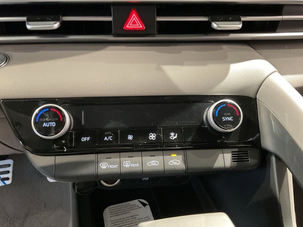 New 2026 Hyundai Elantra Sport image 11