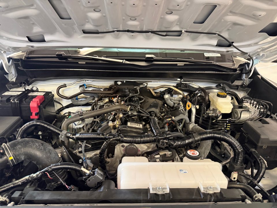 Used 2025 Toyota Tacoma SR5 AWD/4WD image 16