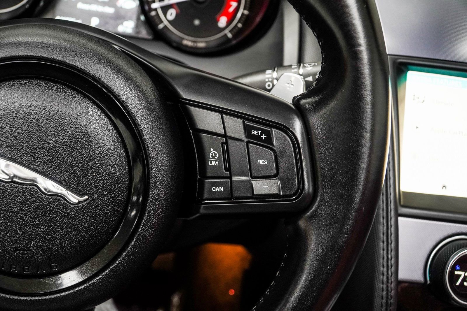 Used 2019 Jaguar F-TYPE Convertible image 29