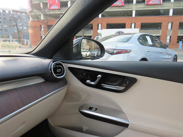 Used 2025 Mercedes-Benz C 300 4MATIC Sedan image 16