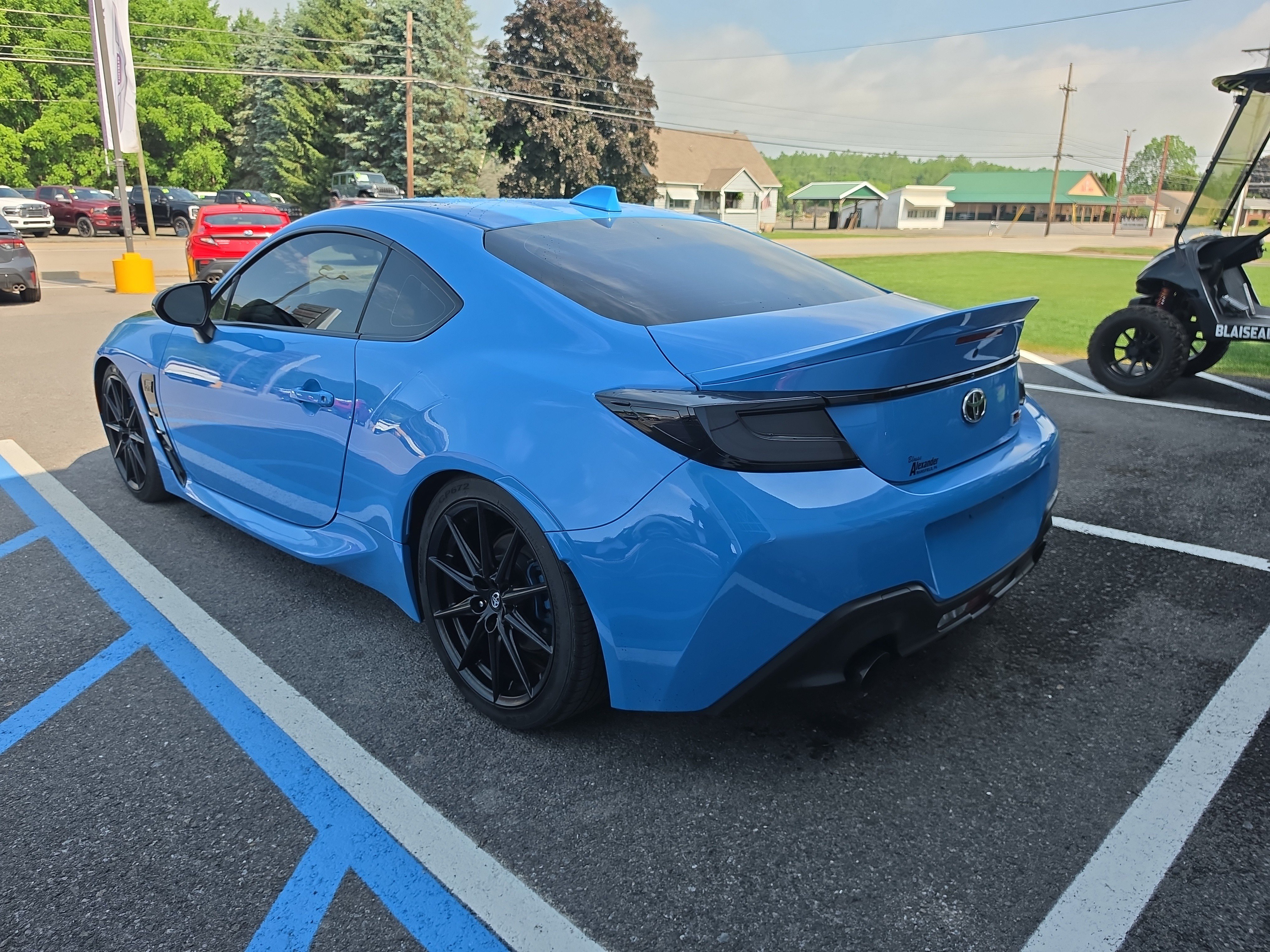 Used 2023 Toyota GR86 Premium RWD image 6