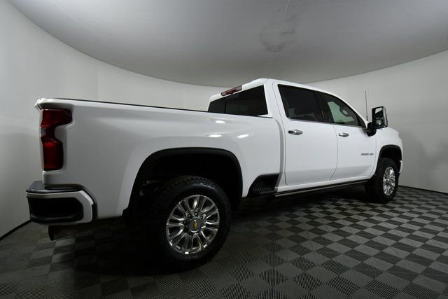 Used 2022 Chevrolet Silverado 3500 High Country w/ Technology Package image 10