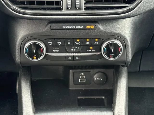 Used 2025 Ford Escape ST-Line FWD image 17
