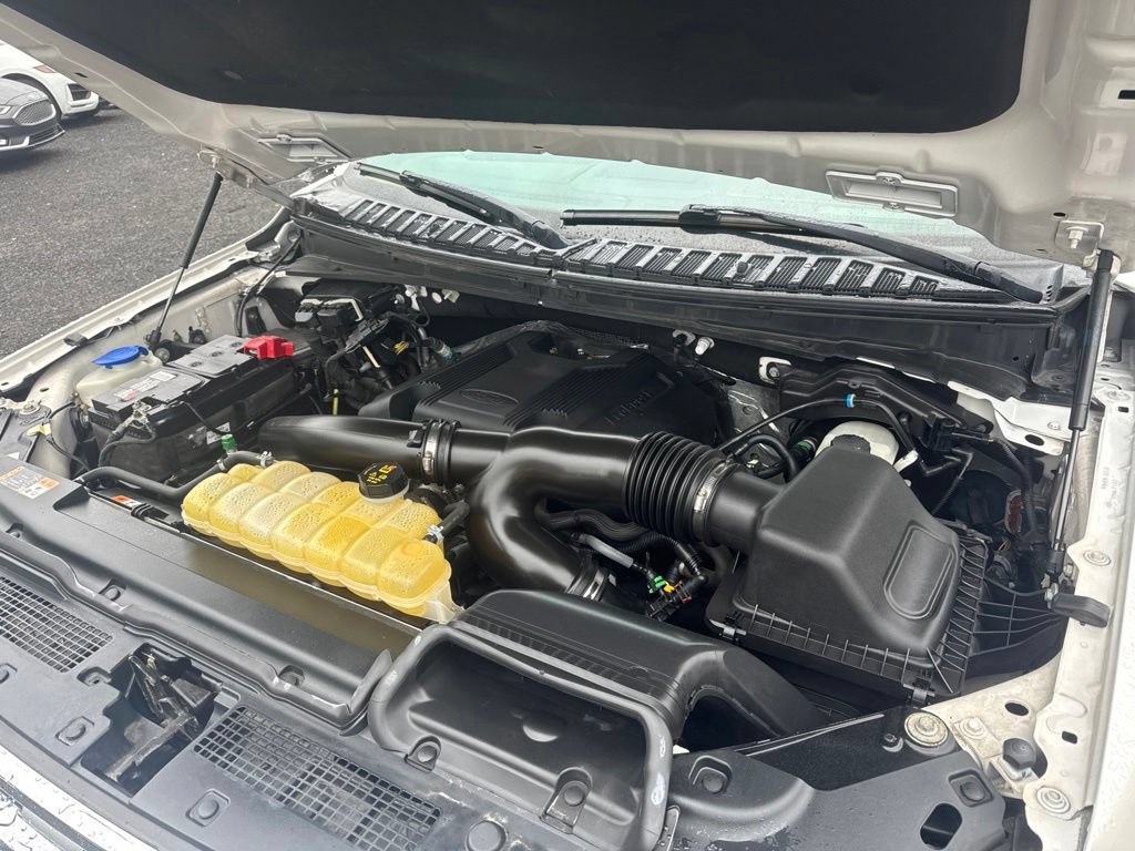 Used 2019 Ford Expedition Limited w/ Equipment Group 302A AWD/4WD image 48