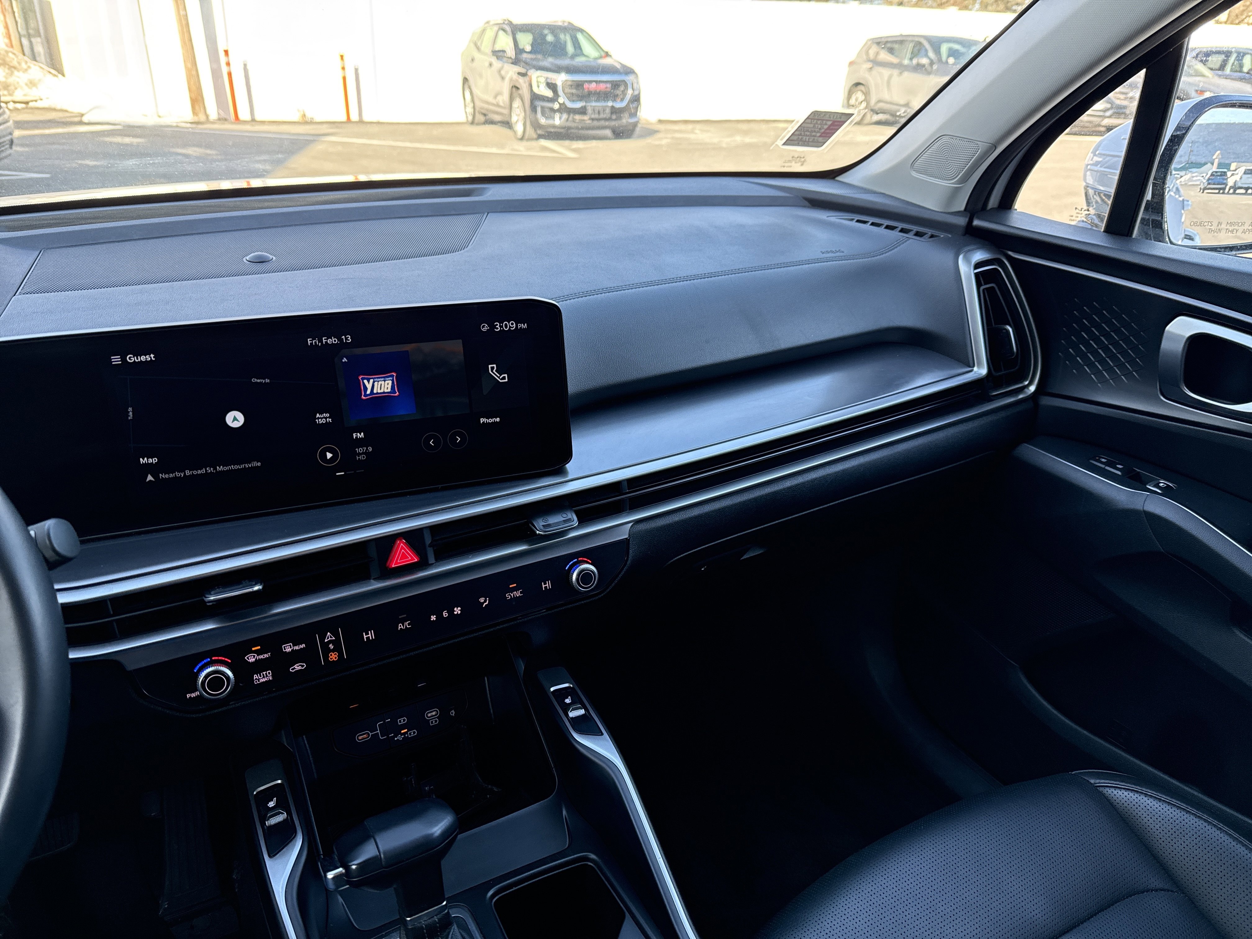 Certified 2024 Kia Sorento S image 23