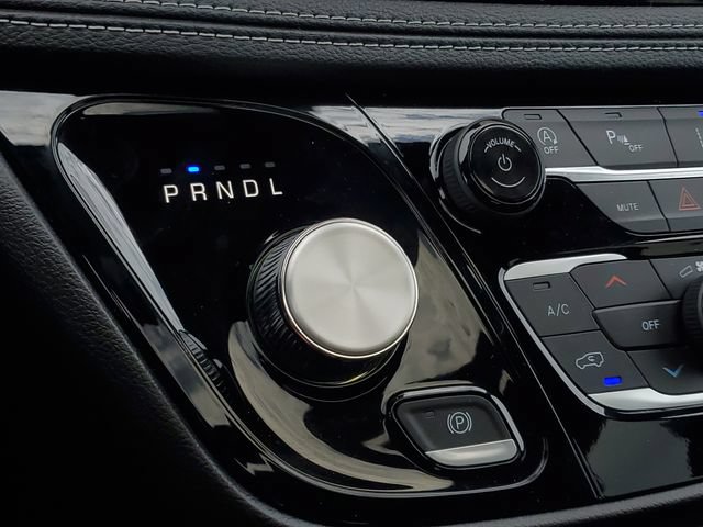 New 2027 Chrysler Pacifica Select AWD/4WD image 27