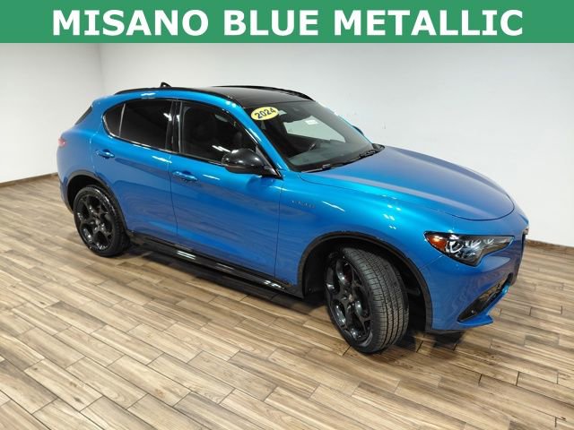 Used 2024 Alfa Romeo Stelvio Veloce image 17