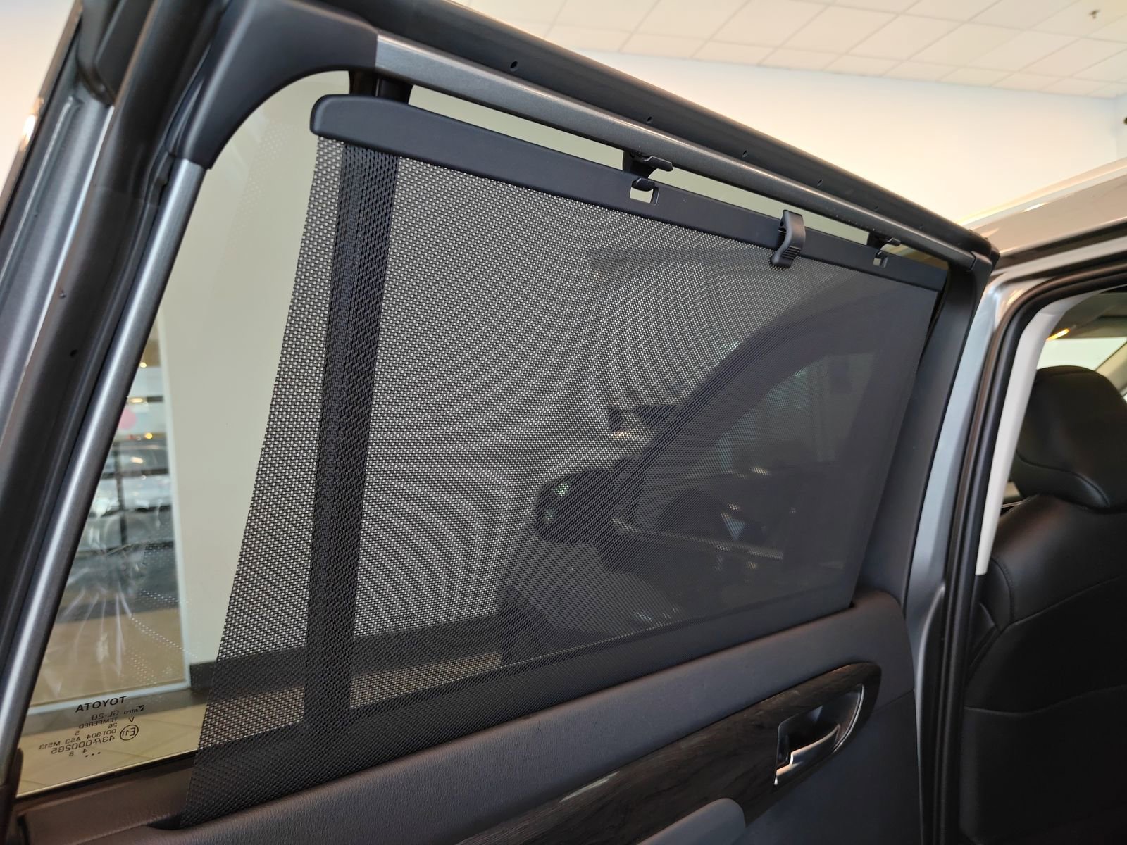 New 2026 Toyota Highlander Platinum image 12