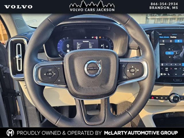 Used 2024 Volvo XC40 B5 Ultimate image 24