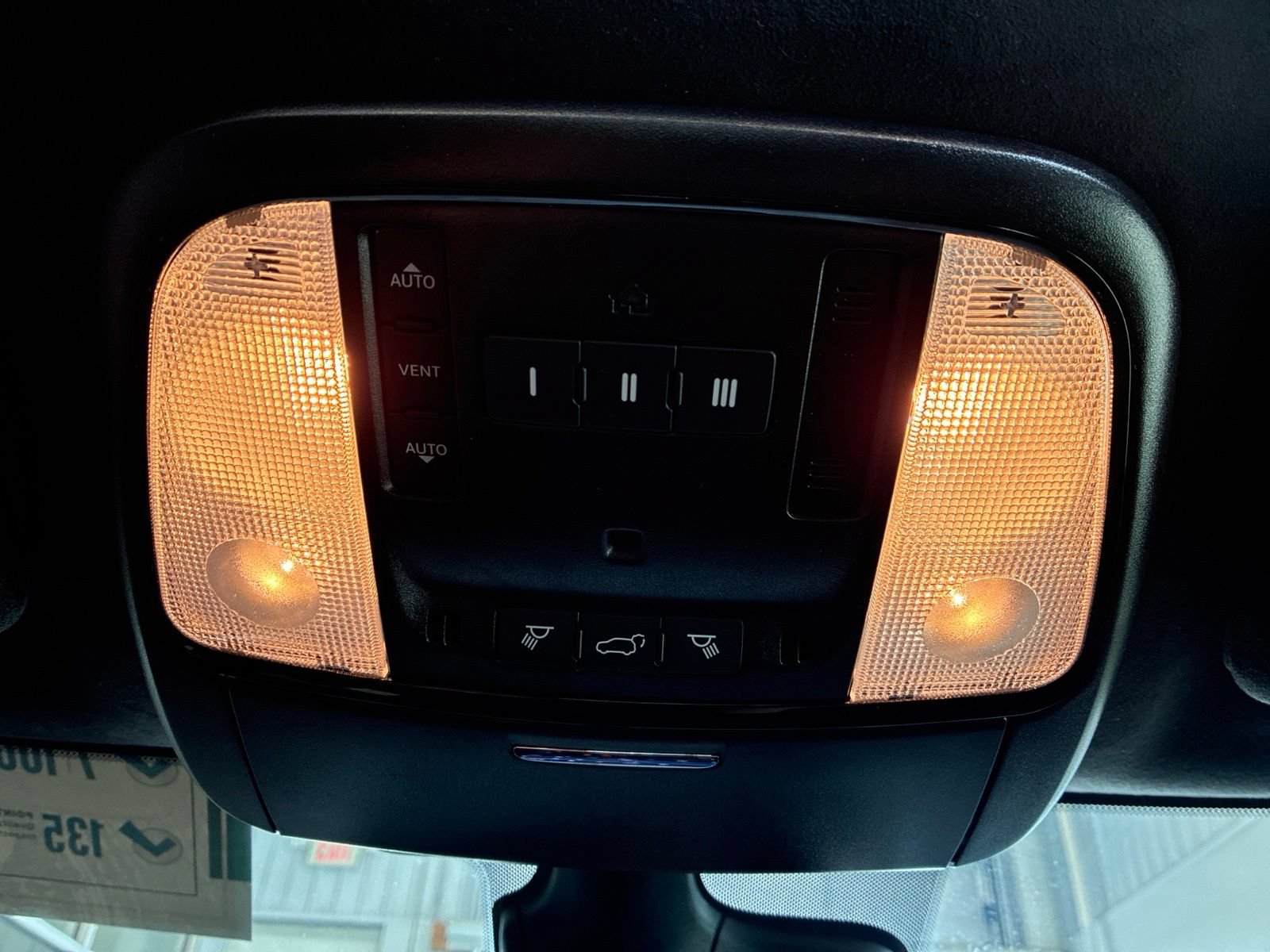 Used 2025 Dodge Durango R/T AWD/4WD image 29