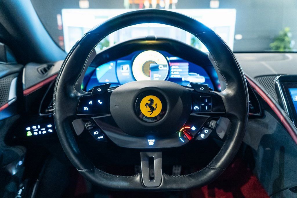 Certified 2022 Ferrari Roma RWD image 5