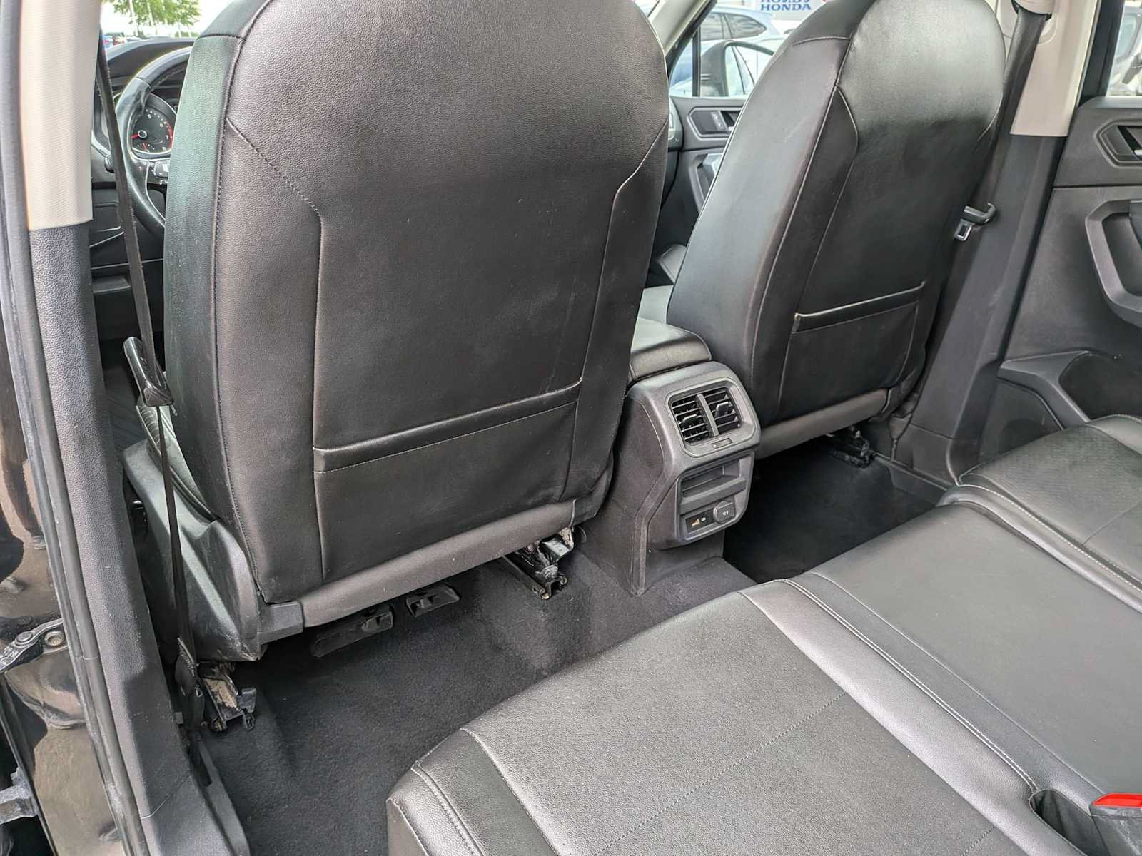 Used 2019 Volkswagen Tiguan SE AWD/4WD image 18