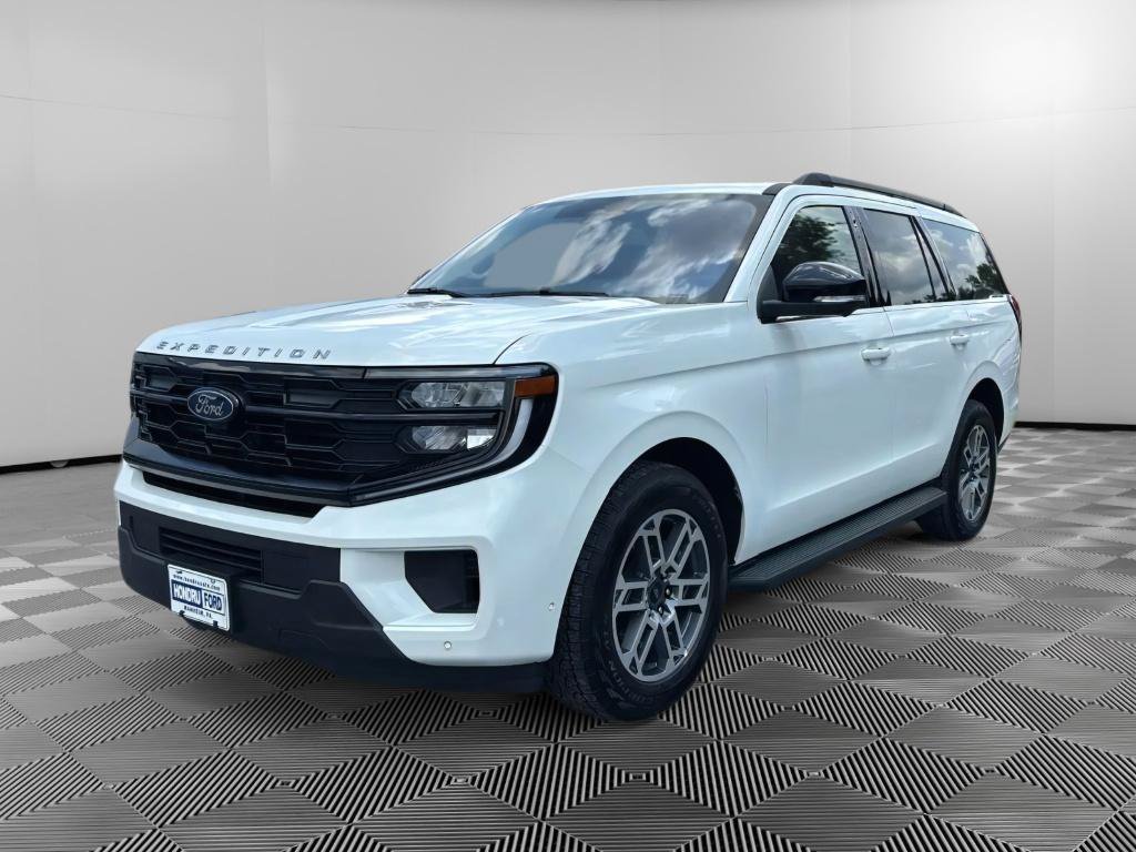 Used 2025 Ford Expedition Active
