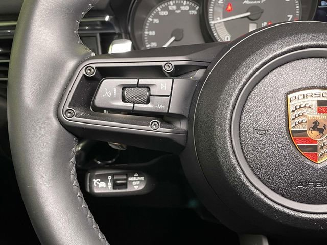 Certified 2025 Porsche Macan Turbo image 41