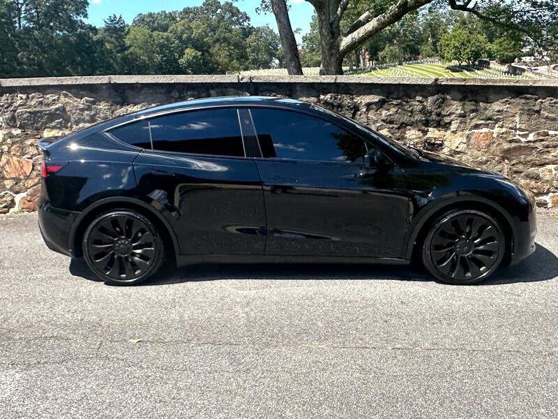 Used 2023 Tesla Model Y Long Range image 11