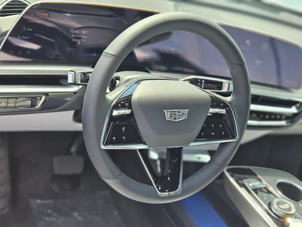 New 2025 Cadillac Lyriq Luxury w/ LPO, Floor Liner Package image 20