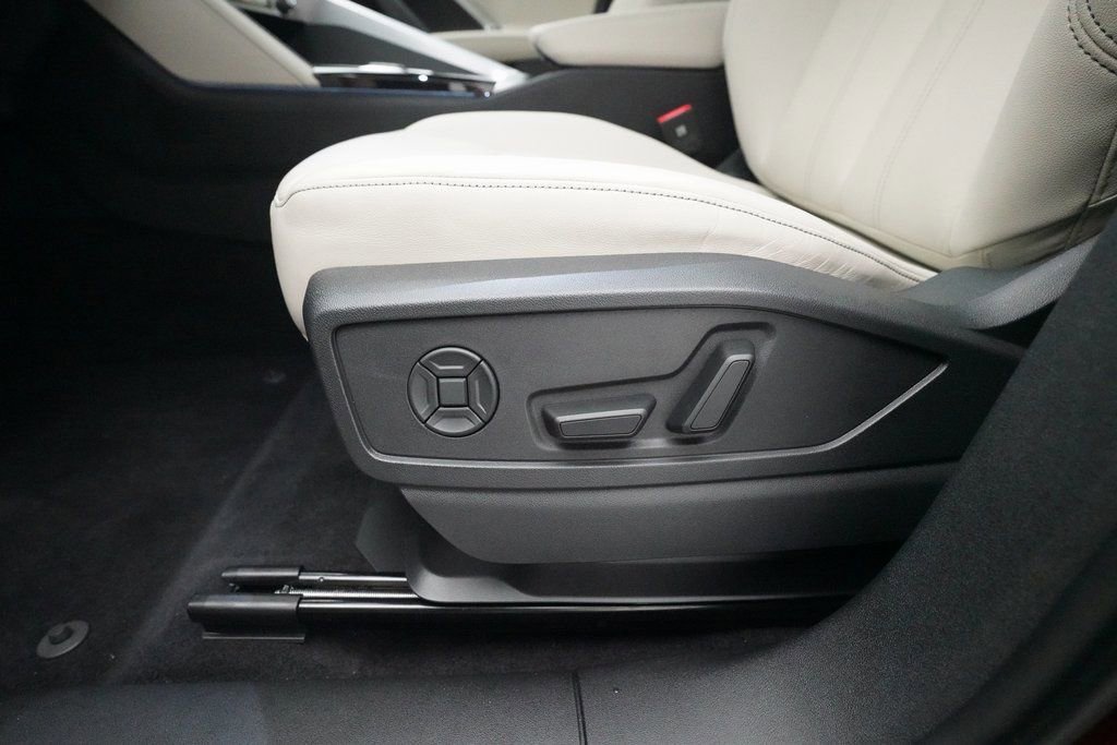 Certified 2025 Audi Q5 Premium Plus w/ Premium Plus image 17