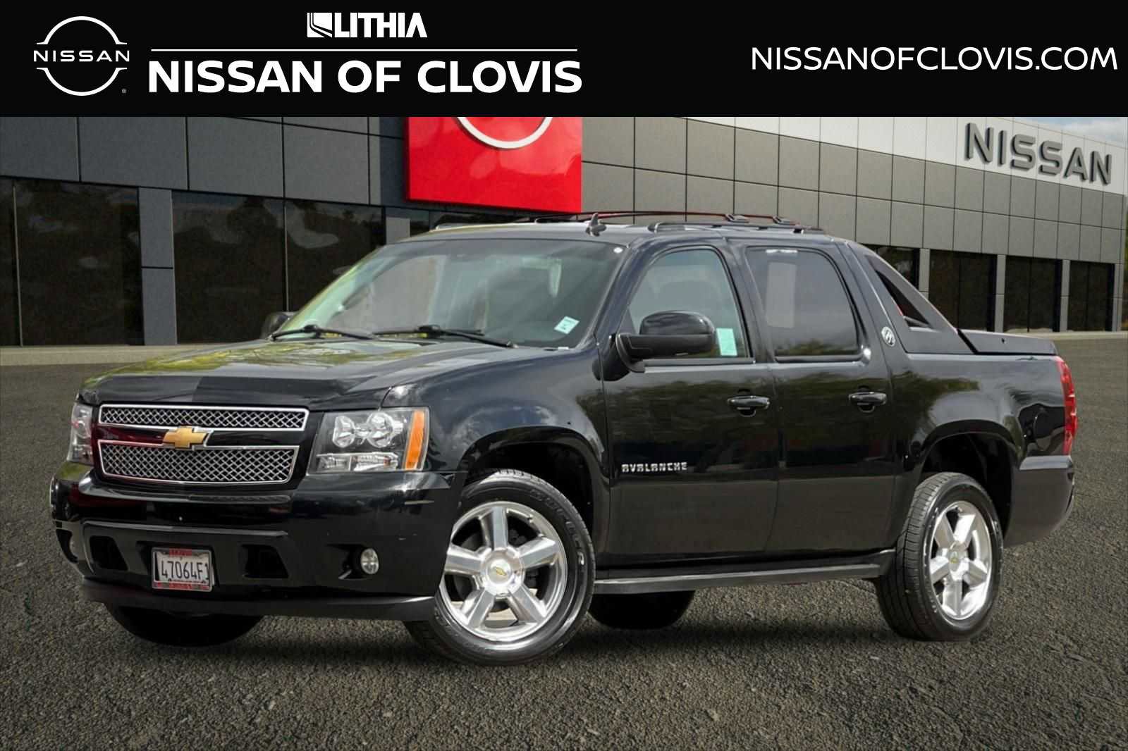 Used 2012 Chevrolet Avalanche LT image 1