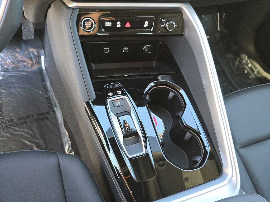 New 2025 Audi Q5 Premium image 28