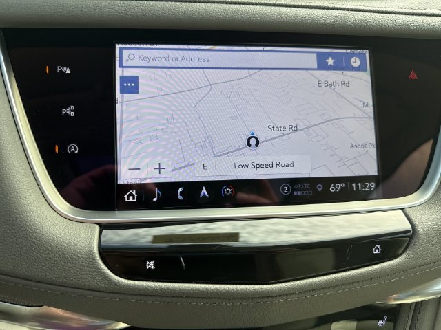 Used 2023 Cadillac XT5 Premium Luxury w/ Technology Package AWD/4WD image 28