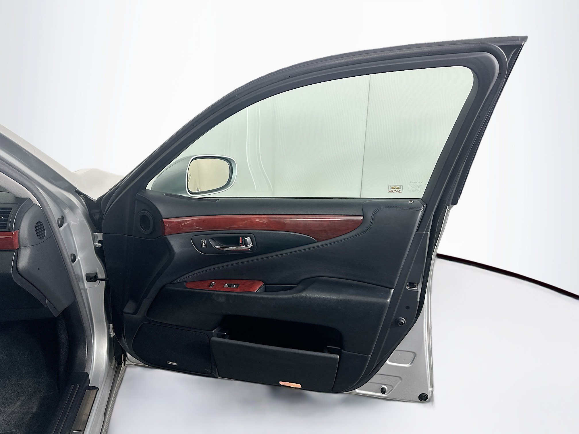 Used 2008 Lexus LS 460 RWD image 32