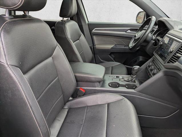 Used 2021 Volkswagen Atlas Cross Sport SE w/ Panoramic Sunroof Package image 28