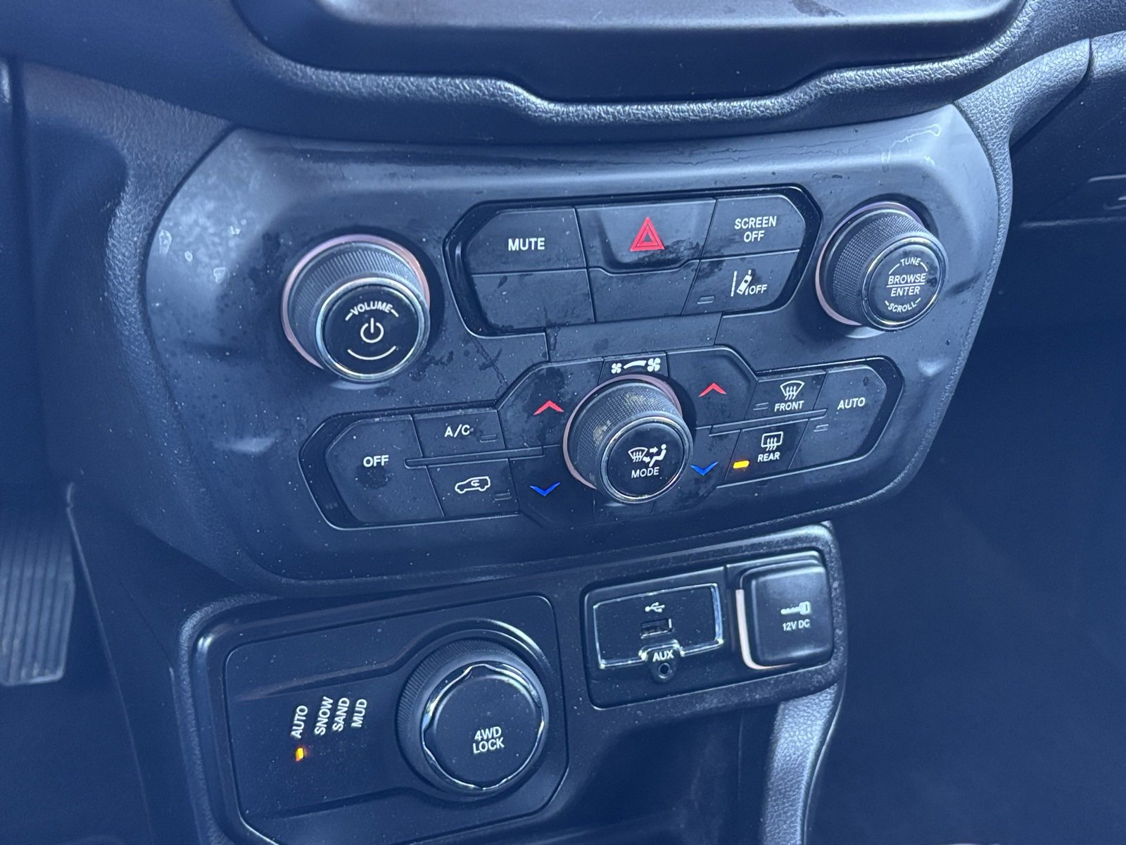 Used 2022 Jeep Renegade Latitude w/ Convenience Group image 23