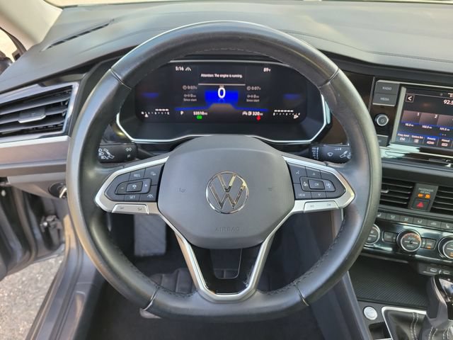 Used 2024 Volkswagen Jetta SE FWD image 21