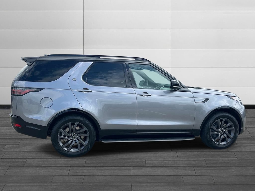 Certified 2023 Land Rover Discovery HSE R-Dynamic AWD/4WD image 6