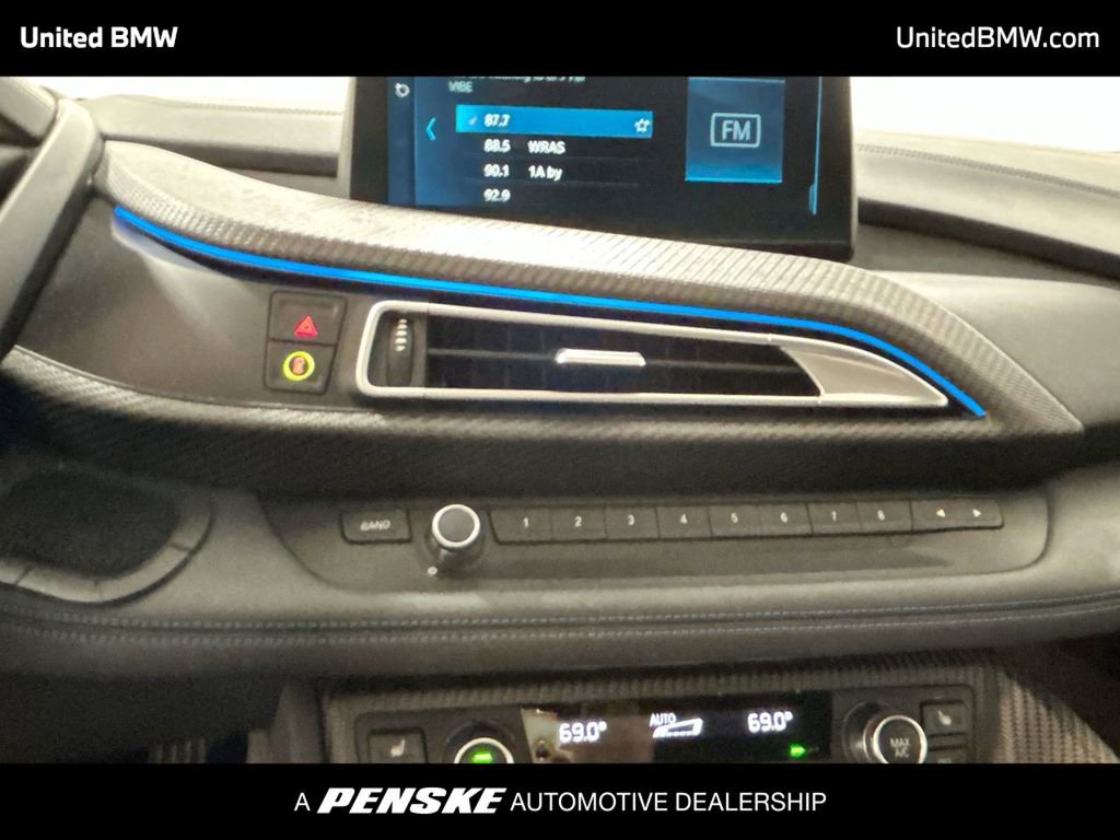 Used 2019 BMW i8 Roadster image 16