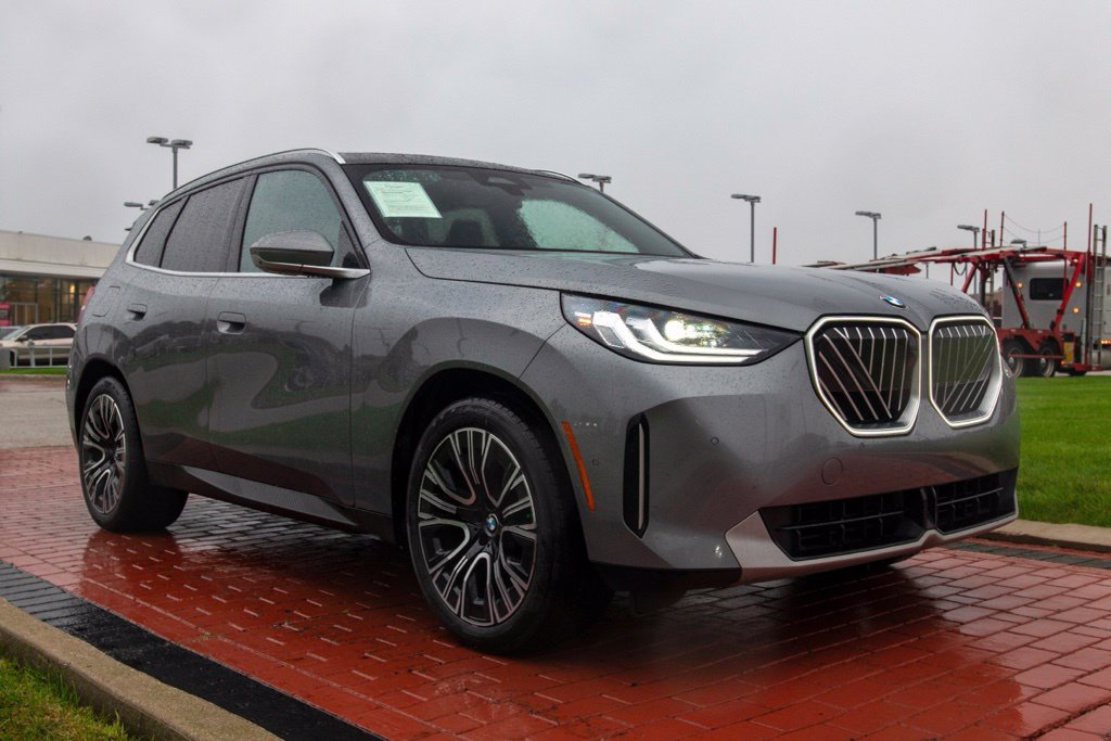 Certified 2025 BMW X3 xDrive30i w/ Premium Package AWD/4WD image 14