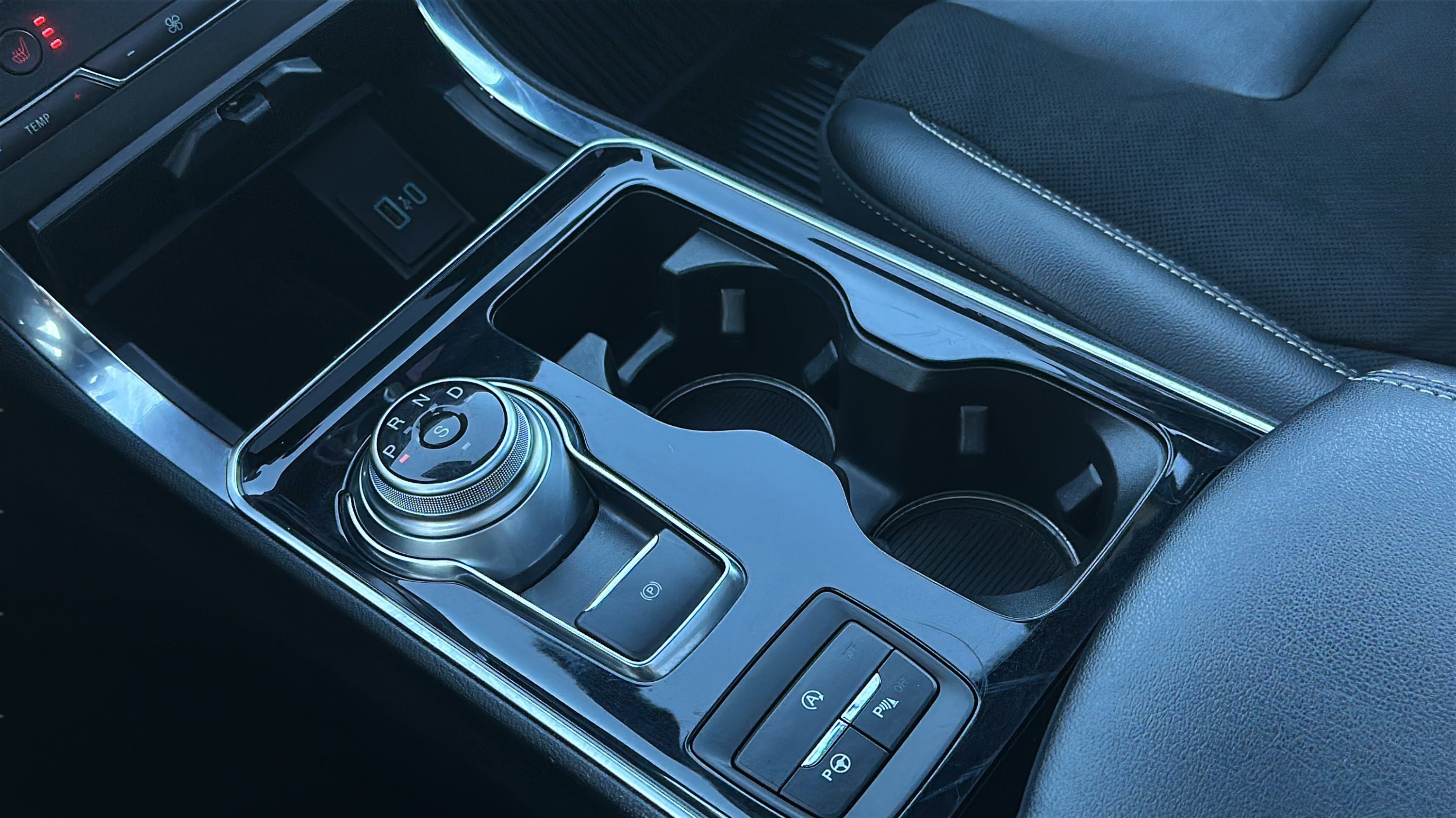 Used 2020 Ford Edge ST w/ Equipment Group 401A image 21